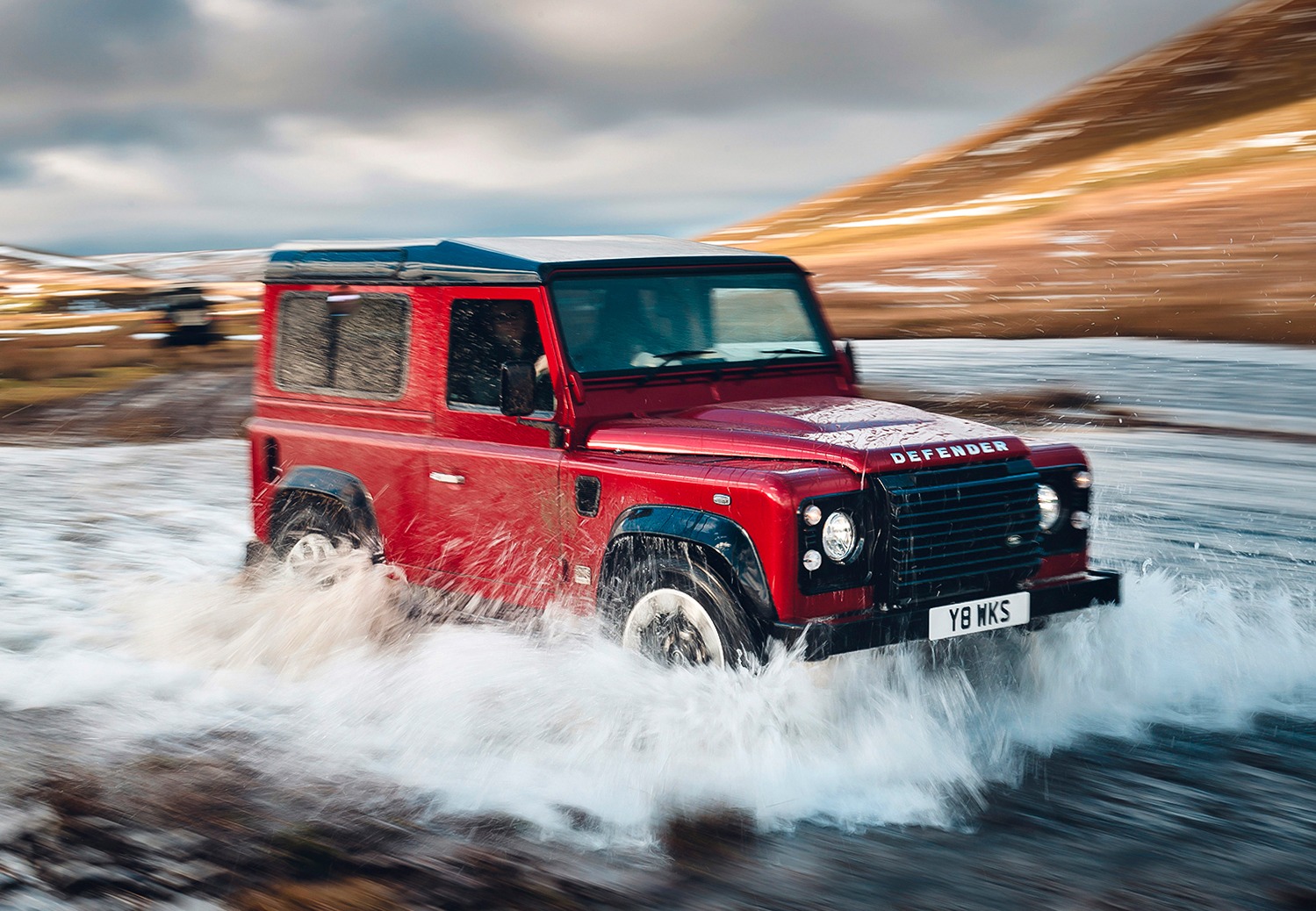 Land Rover Defender Works V8