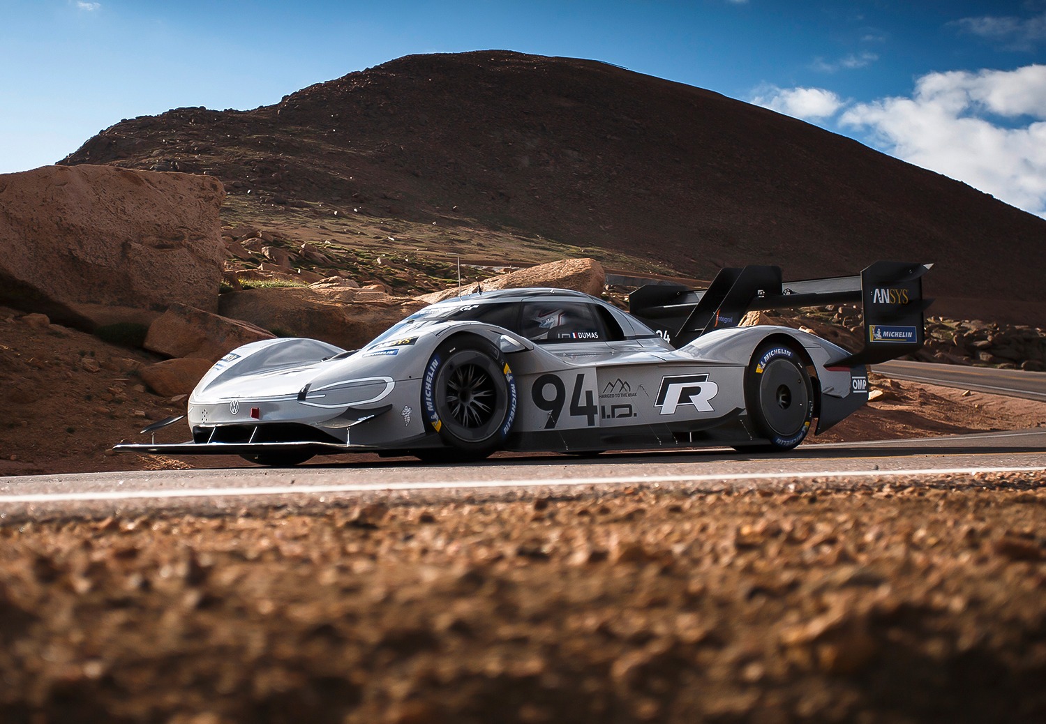 Volkswagen breekt records op Pikes Peak